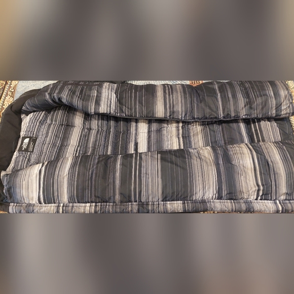 Women's Long Puffer Coat - Brown - Picture 10 of 11